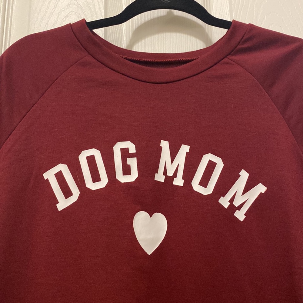Red "Dog Mom" Sweater Shirt - Picture 2 of 3